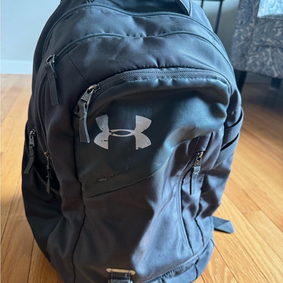 Under Armour Backpack - Picture 3 of 7